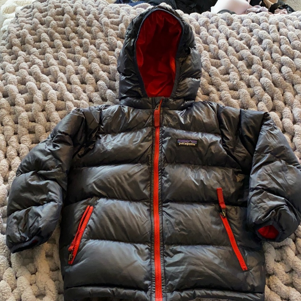 Patagonia Hi-Loft Down Sweater Hooded Jacket, 4T